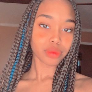 Meet your Posher, Chrishona